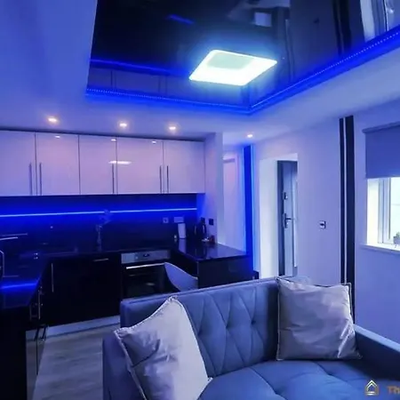 #6 Tgha Luxury Two Bedroom In Athlone